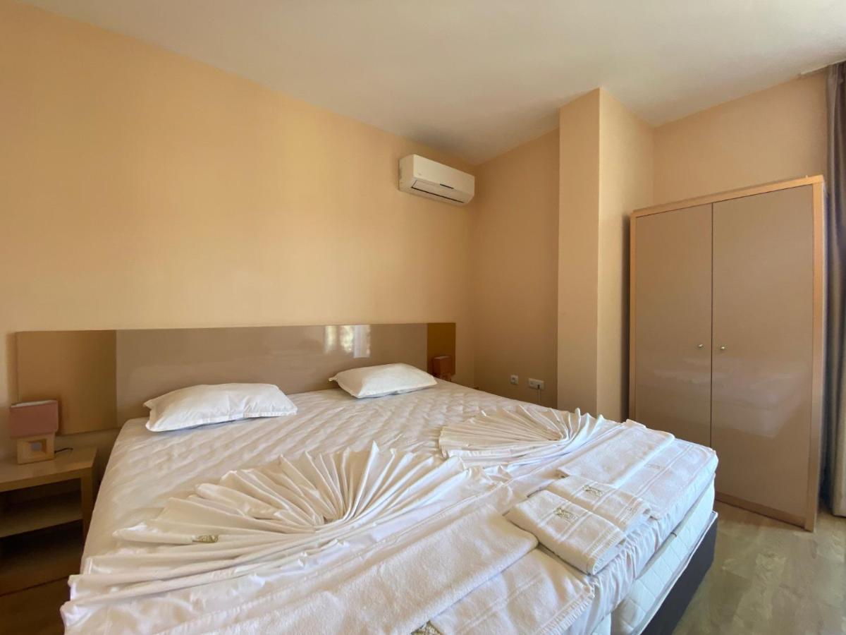 Messembria B504 Studio Pantai Sunny Bagian luar foto