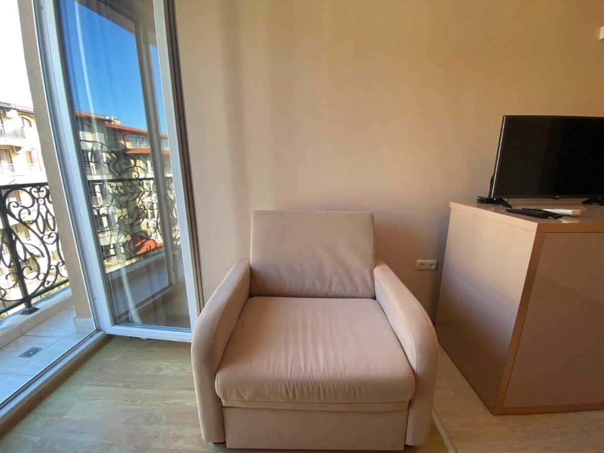 Messembria B504 Studio Pantai Sunny Bagian luar foto