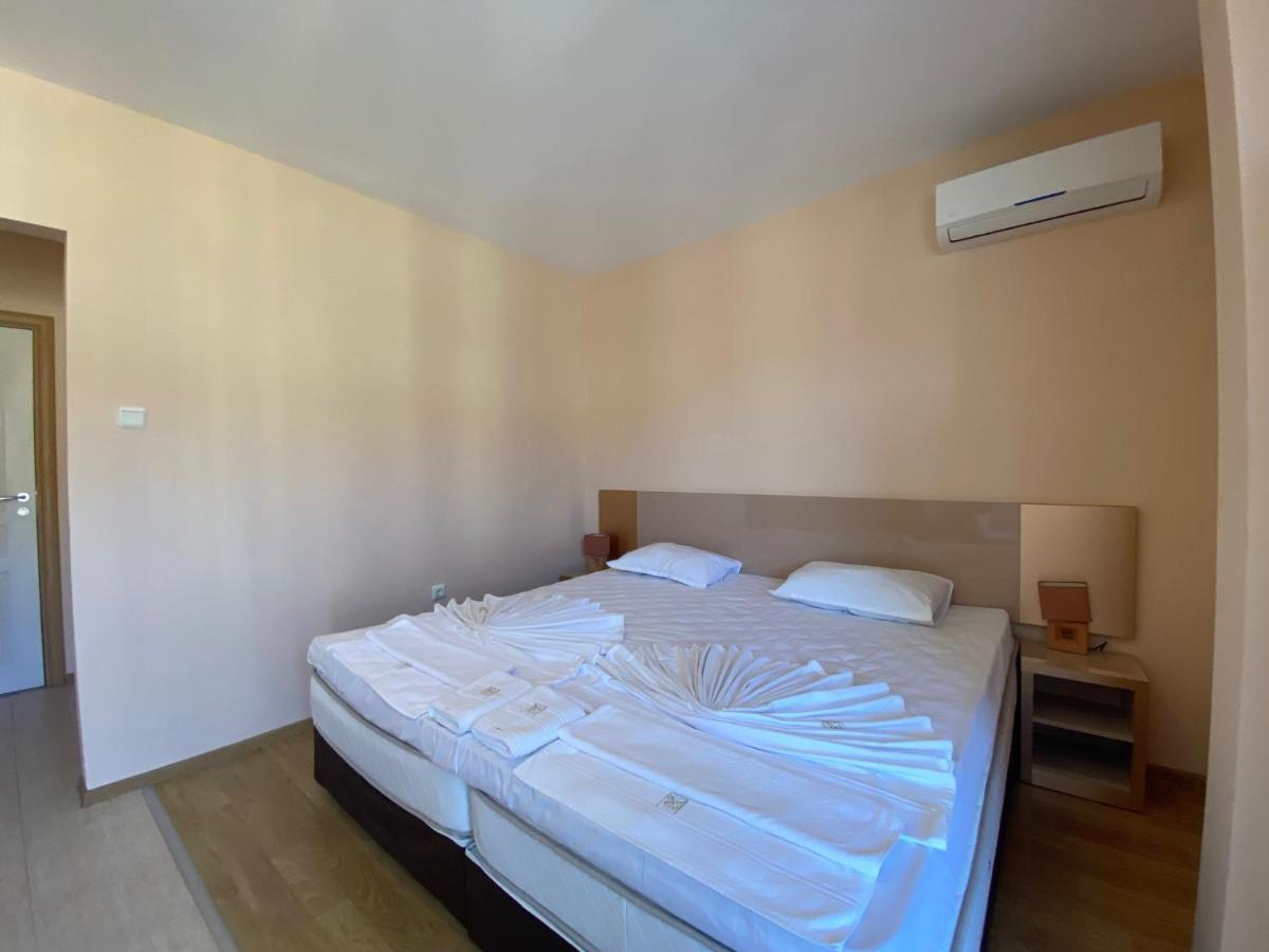 Messembria B504 Studio Pantai Sunny Bagian luar foto