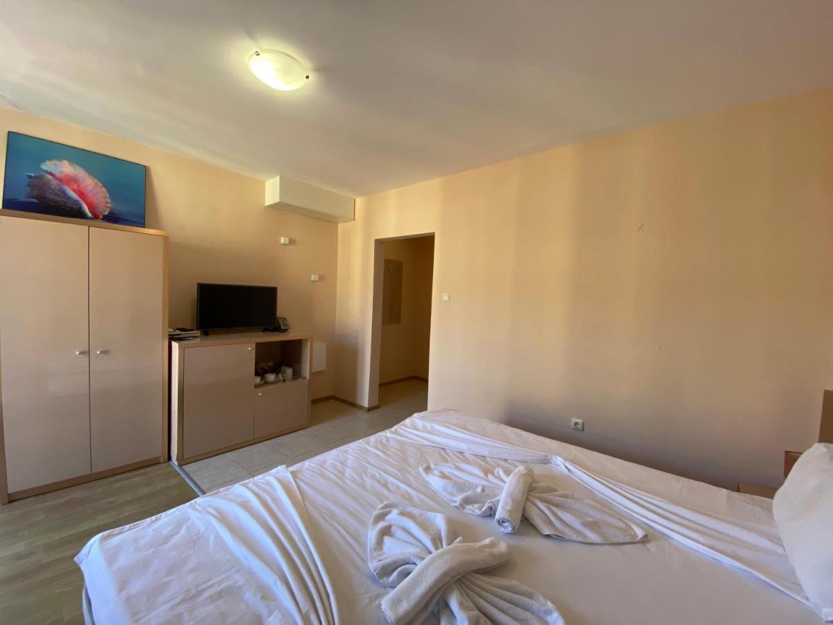 Messembria B504 Studio Pantai Sunny Bagian luar foto