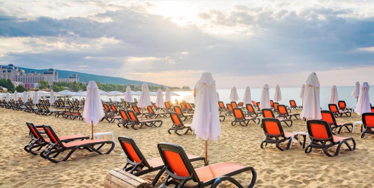 Messembria B504 Studio Pantai Sunny Bagian luar foto